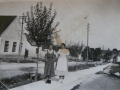 Amberg Irma és Ilus a Deák Ferenc utcában 1930-as évek.jpg