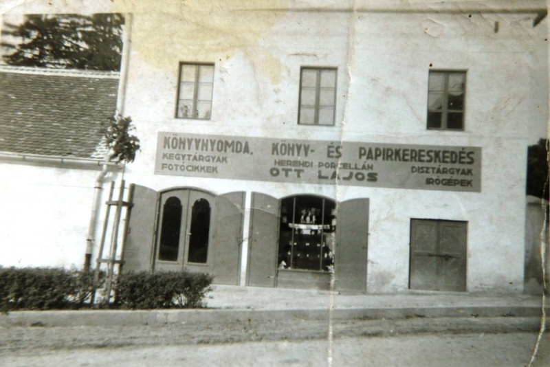Fájl:Ott Lajos kereskedése az 1940-es években.jpg